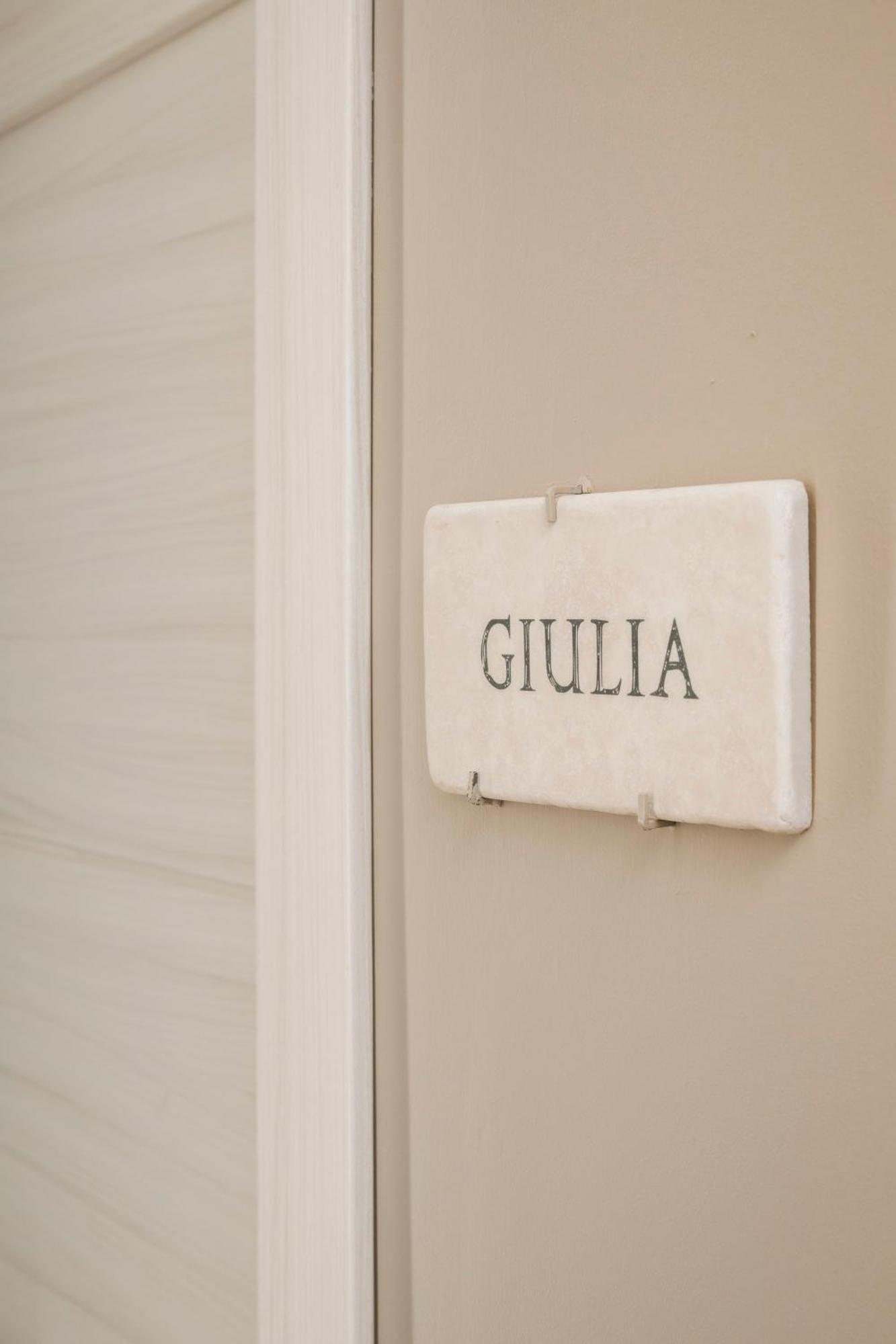 The Roman Empire Guesthouse Exterior foto